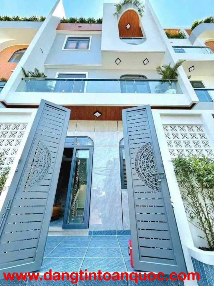 Ram màu rất đẹp và sang.thiết kế hiện đại . Tiện ít xung quanh tuyệt vời ông mặt trời.