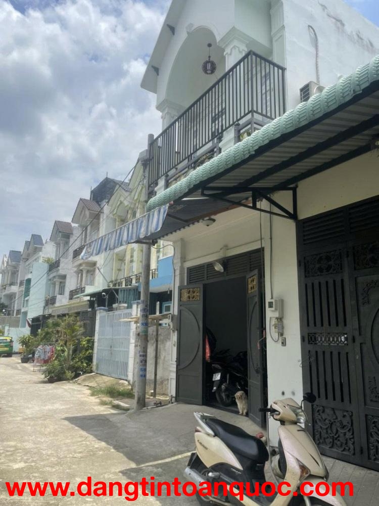 Bán nhà 1 trệt 1 lầu 4x13m giá 4,5 tỷ Đường 6m Huỳnh Thị Hai