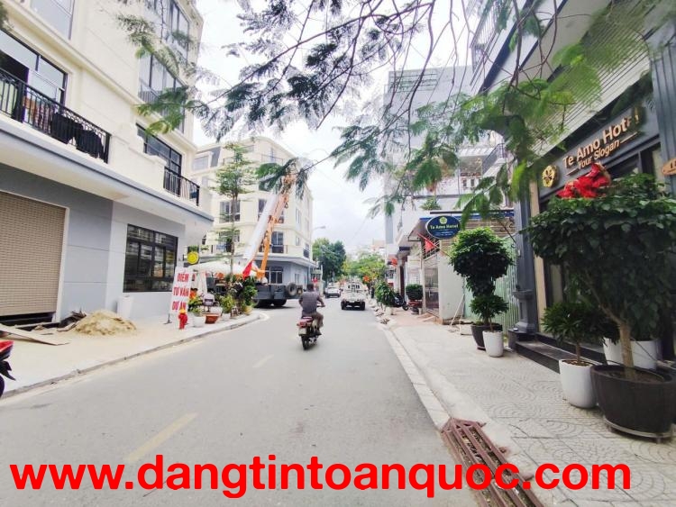 ???????? Đất mặt đường Phụng Pháp - 78m - tuyến 2 Văn Cao