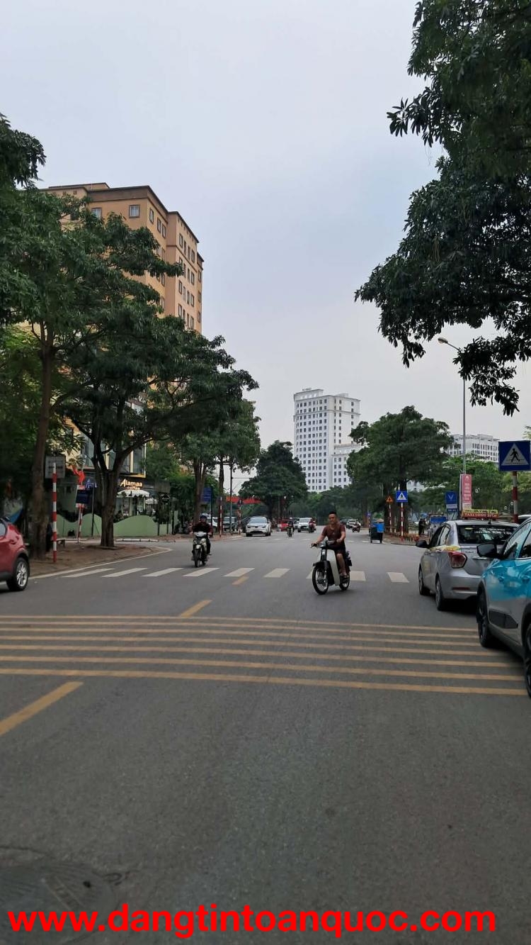 BÁN ĐẤT ĐẤU GIÁ LONG BIÊN 80M2- MT 5.5M- CẠNH VINHOMES- HƠN 20 TỶ