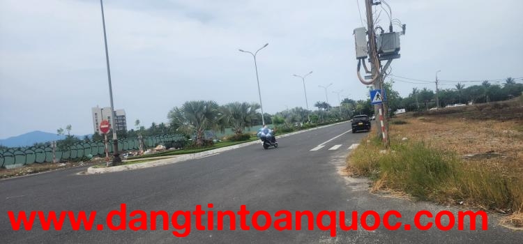 Bán đất mặt tiền 7,5m Sơn Thủy, 112m², tặng nhà, gần bãi tắm, giá 7,5 tỷ