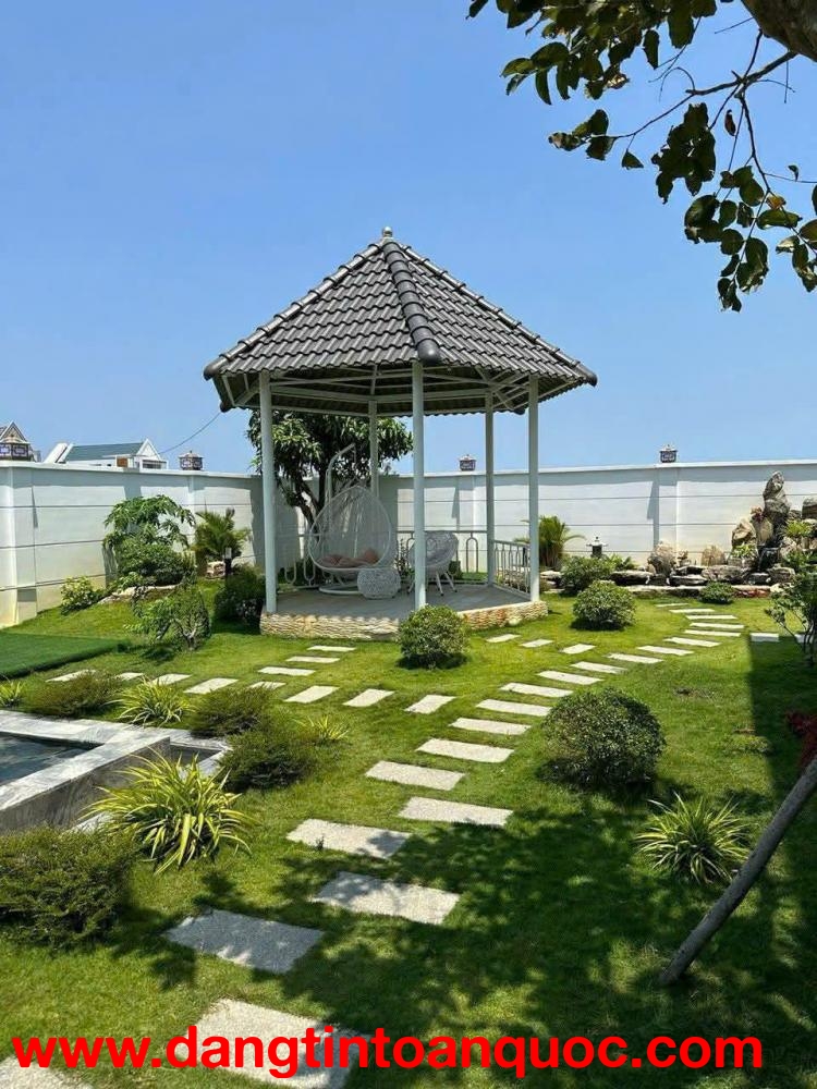 BIỆT THỰ BIỂN CỦA DIỄN VIÊN TẠI BÀ RỊA – 600M2 ĐẤT, 300M2 THỔ CƯ – CHỈ 10.8 TỶ