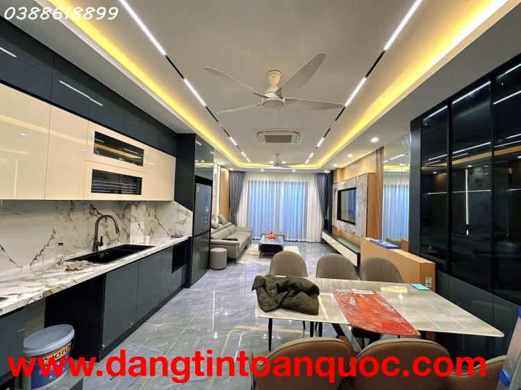 ???? BÁN NHÀ PHÂN LÔ QUÂN ĐỘI PHÙNG CHÍ KIÊN - 60M2 - 7 TẦNG THANG MÁY - GARA 2 Ô TÔ - NGÕ THÔNG KIN