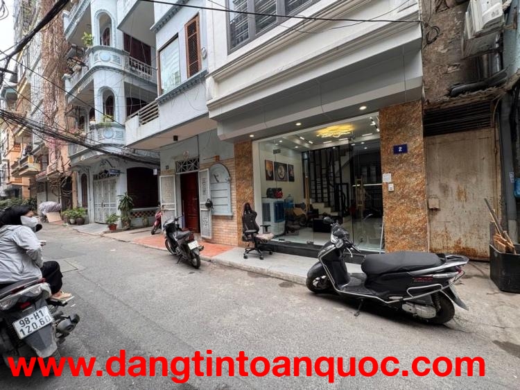 Bán nhà phố Nguyễn Chí Thanh, Ba Đình, ô tô đỗ cửa, nhà xây mới, 35m, 5 tầng, 11 tỷ