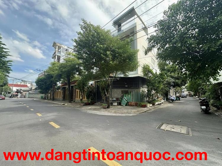 Góc 2 MT 496/ Dương Quảng Hàm, P6. DT 116m2 (5,2x23m). Hẻm rộng 12m Giá 14,5 tỷ (TL)