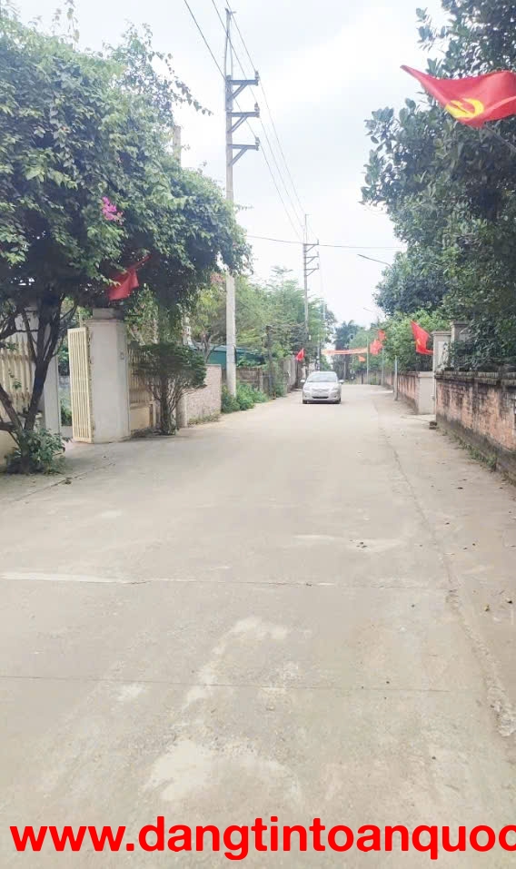 Bán đất sổ đỏ 102m2, Cổ Đông, Sơn Tây, Hà Nội. Giá 3.2 tỷ. LH: [Số điện thoại]