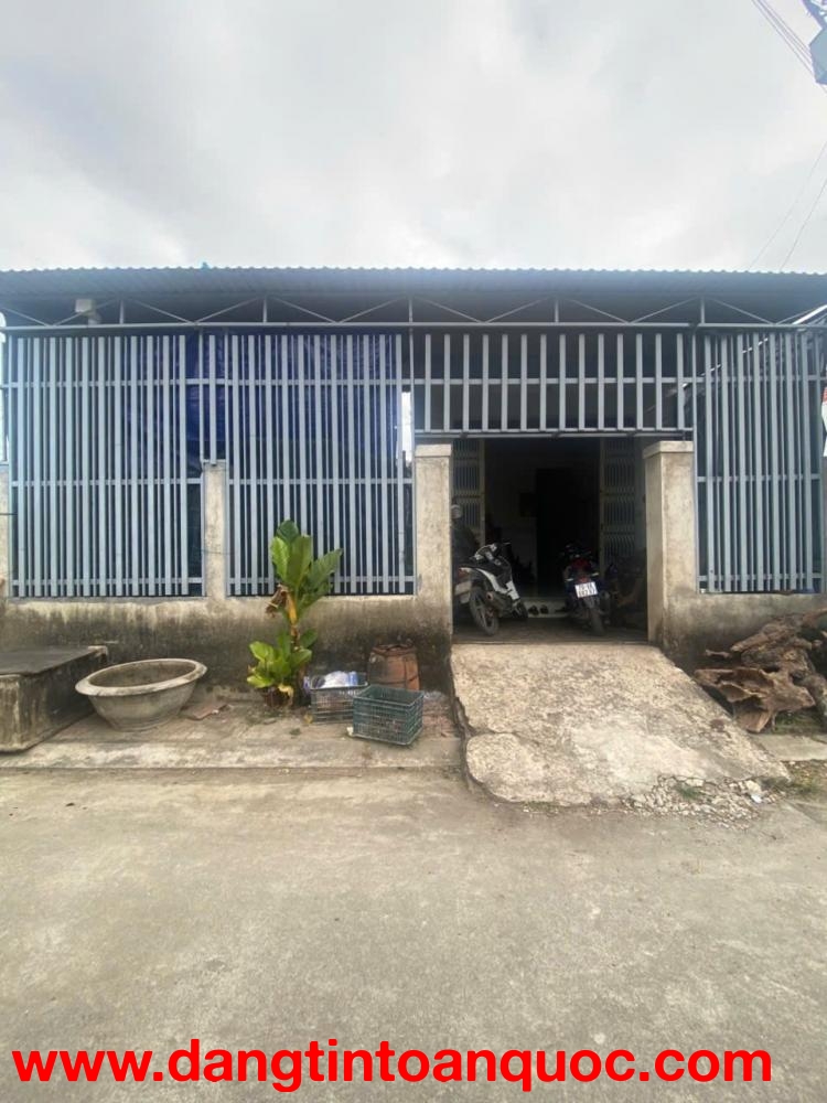 ĐẦU TƯ SINH LỜI - Chính Chủ Bán Lô Đất Giá Rẻ Xã Tân Phú Tây, Mỏ Cày Bắc, Bến Tre