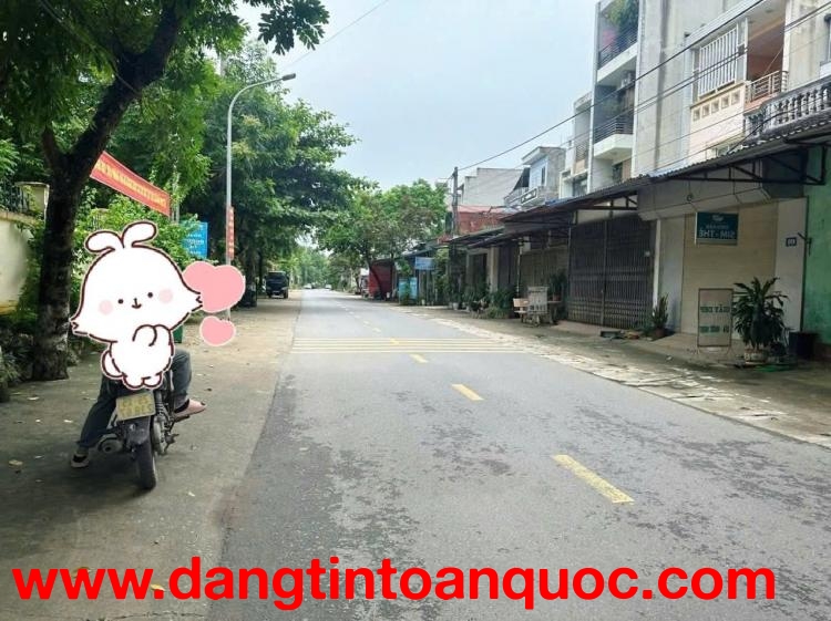 Chính chủ cần bán mảnh đất 106m2 trung tâm Thạch Thất giá chỉ 3xtr/m2.