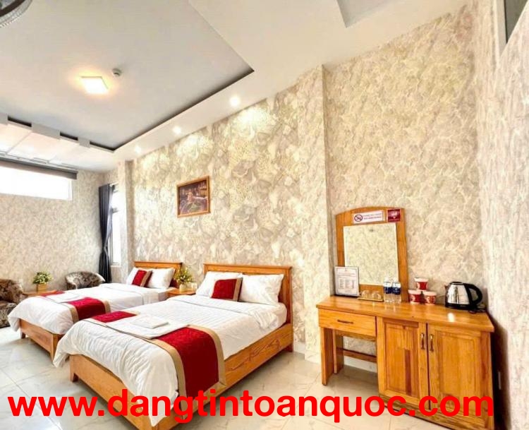 Cho thuê khách sạn 11 phòng La Sơn Phu Tử, phường 6,  Đà Lạt 22 triệu/tháng