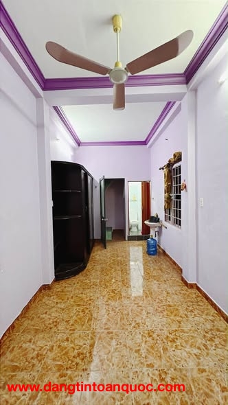 TRUNG TÂM QUẬN 4 - KHU DÂN CƯ HIỆN HỮU - KHU ẨM THỰC 20 THƯỚC - CHỈ VÀI BƯỚC CHÂN RA MẶT TIỀN ĐƯỜNG 