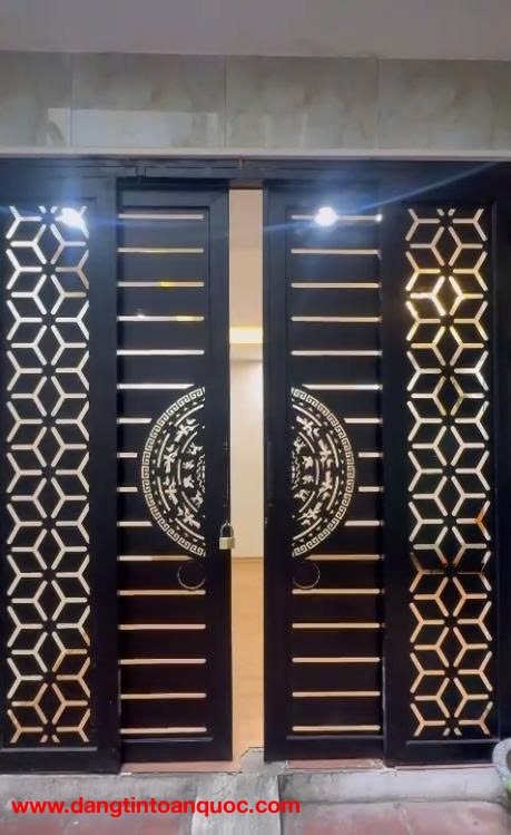 Cho thuê nhà ngõ Văn Hương, 40m² x 3 tầng, 3 ngủ, 13 Triệu ở tối đa 6 người