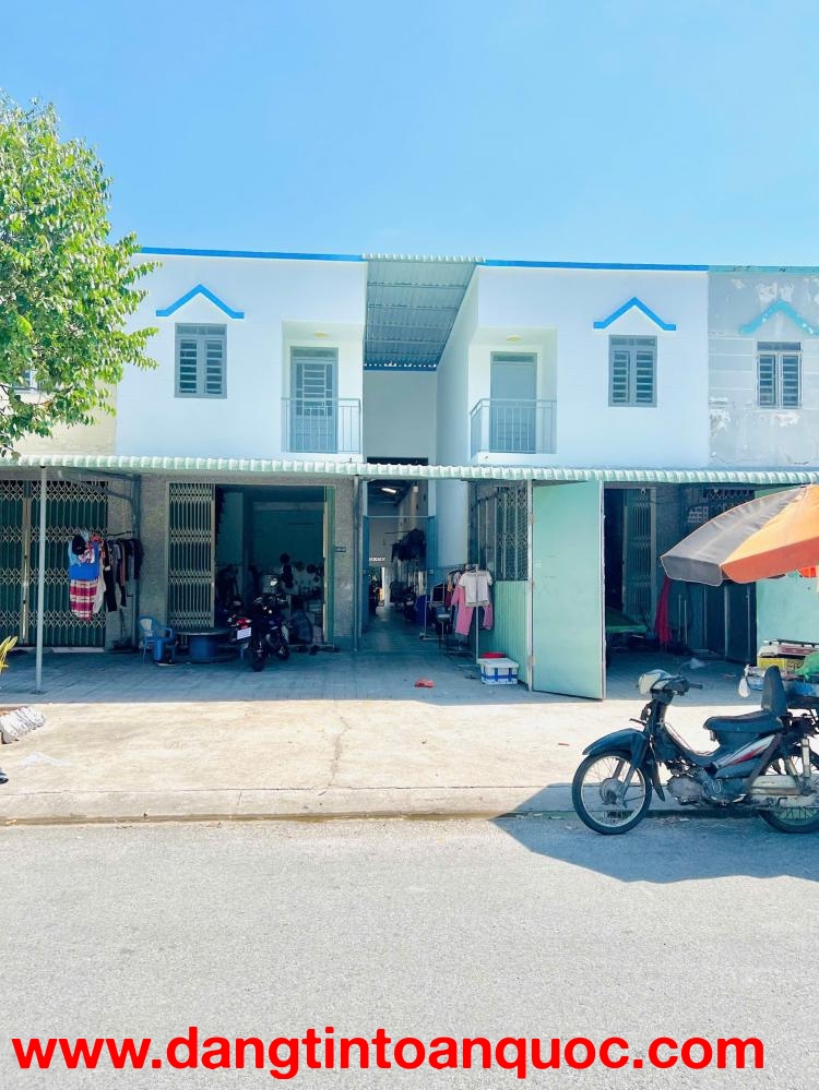 **SIÊU HIẾM Bàu Bàng - Nhà Mặt Phố D5, 150m², 6PN, Sổ Đỏ 2.1 Tỷ - CHỐT NHANH KẺO HẾT! 0898333313**