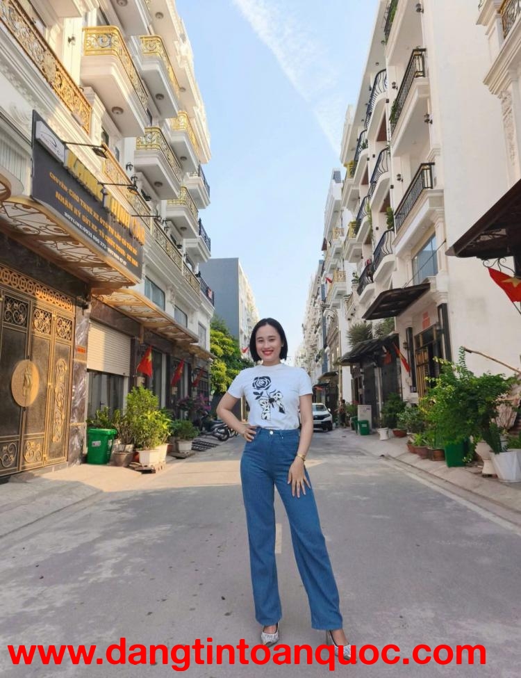 Nhà khu 307 Bàu Cát 133m² - 2 Tầng Sổ Hồng - Chủ Cần Tiền Gấp, Cơ Hội Có 1-0-2!