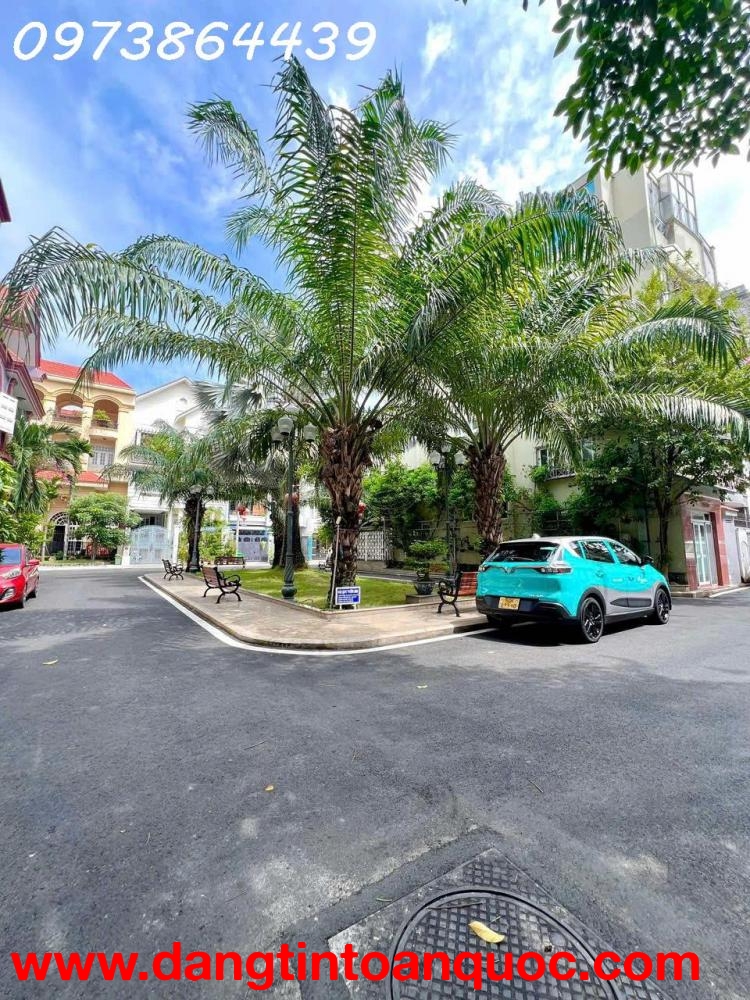 ???? GIẢM SỐC 3 TỶ – GIÁ MỚI CHỈ 65 TỶ ????

???? BIỆT THỰ VIP KHU COMPOUND – GÓC 2 MẶT TIỀN – NGUYỄ