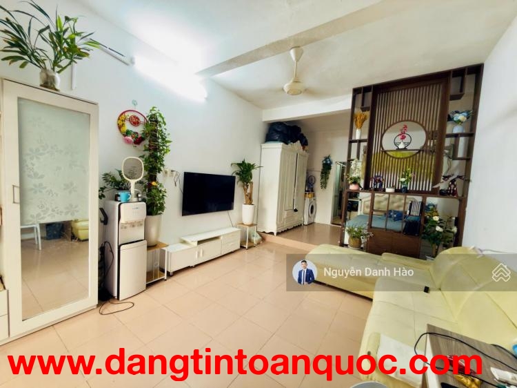 2,43tỷ sở hữu nhà trung tâm Hai Bà Trưng, 2PN, sẵn sổ, gần Hồ Gươm, cực hiếm khó tìm