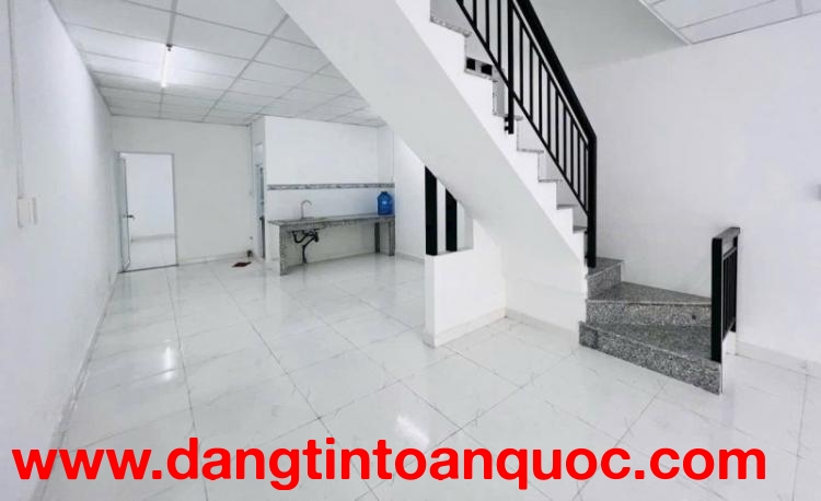 Bán nhà đường số 11, Phường Trường Thọ, Thủ Đức, TP HCM. DT 97m2, 2 Tầng, 4PN. Giá 5.9 tỷ, SĐ. 09331