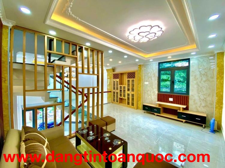 Chính chủ bán nhà 4 lầu DTSD 200m2 góc 2 mặt tiền HXH đường Cây Keo