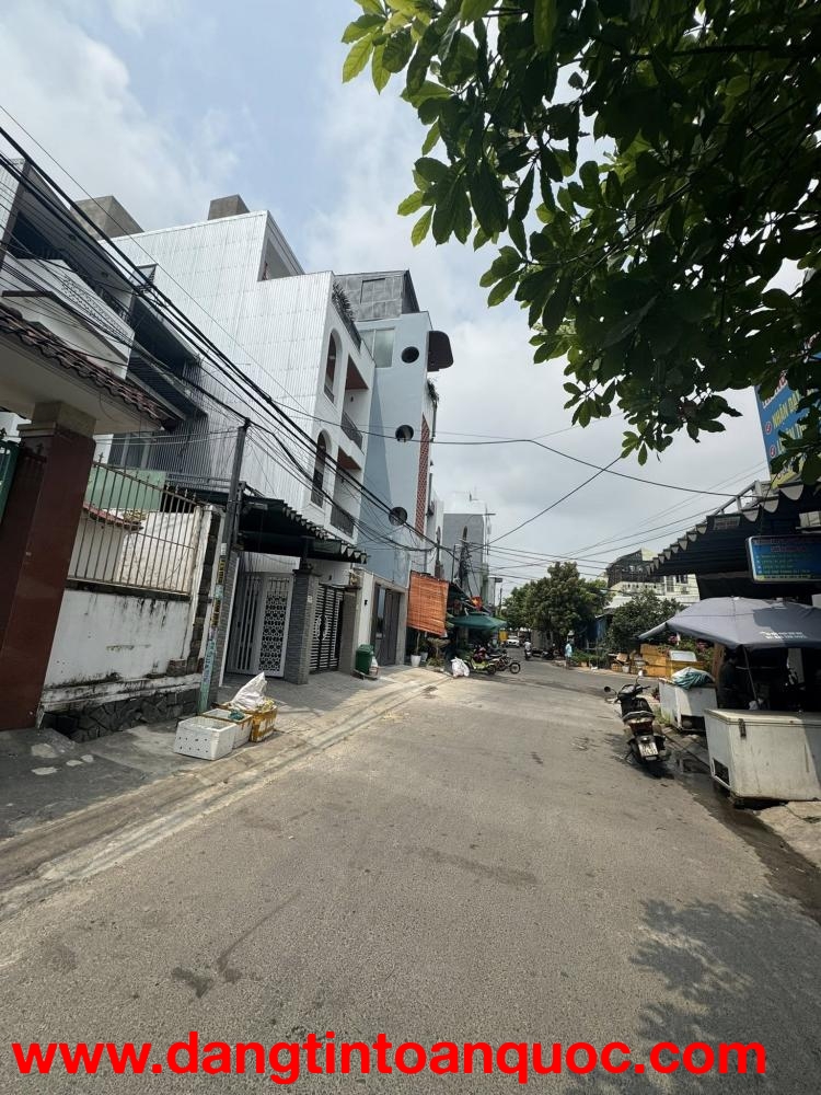 ????????Bán nhà C4 đường Hòa Nam 4 - Sát trường Tiểu học Bùi Thị Xuân
