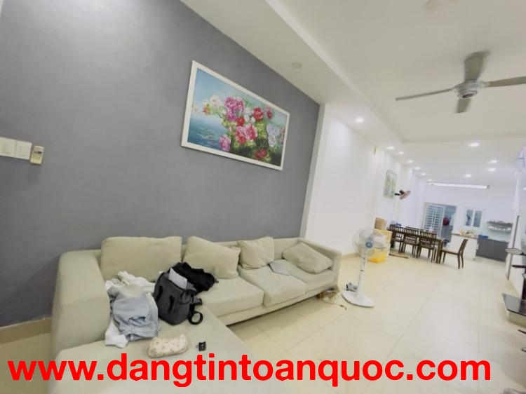 Bán nhà đường số 22, Phường Linh Đông, Thủ Đức.DT 100m2, 2 Tầng. Giá  6.9 Tỷ, SHR - 0933125879