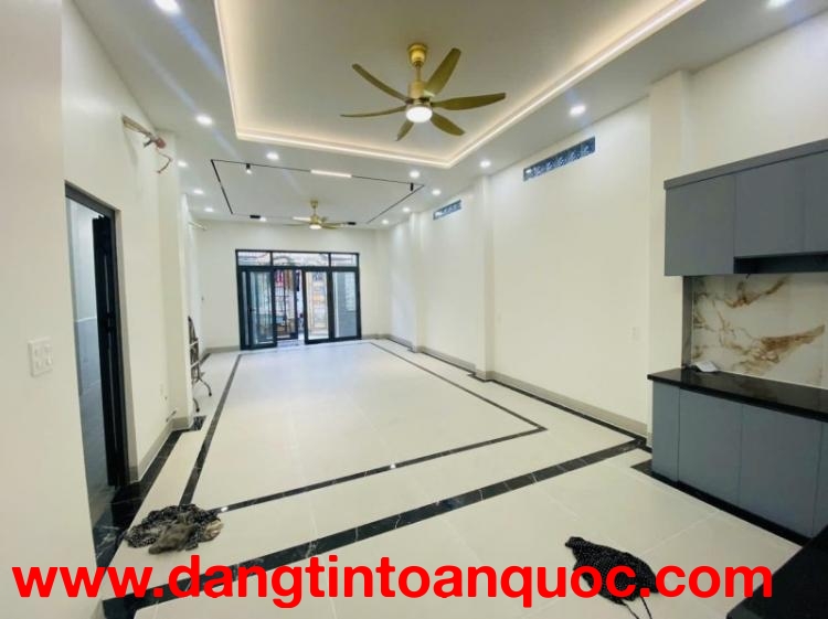 Bán nhà đường số 10, Phường Tam Bình, Thủ Đức,TP HCM. DT 100m2, 2 tầng. Giá 7.9 tỷ, SHR - 0933125879
