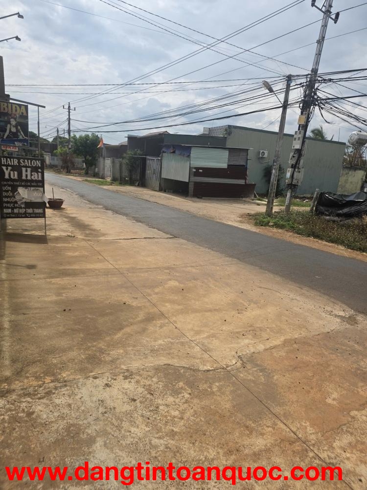BÁN NHÀ + ĐẤT MẶT TIỀN ĐƯỜNG NHỰA – FULL NỘI THẤT