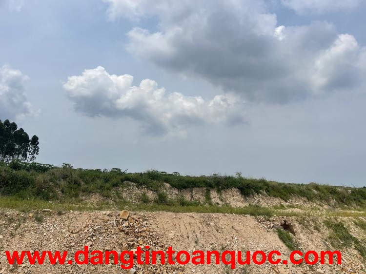 Bán 3.4 sào đất Tân Bình, Lagi đường đất 10m giá ngộp sổ riêng