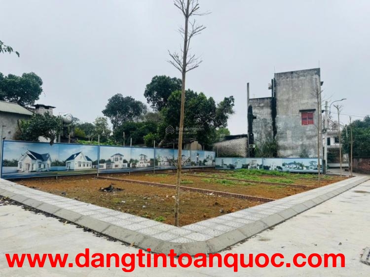 Bán đất thổ cư Sổ Đỏ 100m² tại Phú Cát, Quốc Oai, Hà Nội. Giá 3.5 tỷ. LH: 0983061599