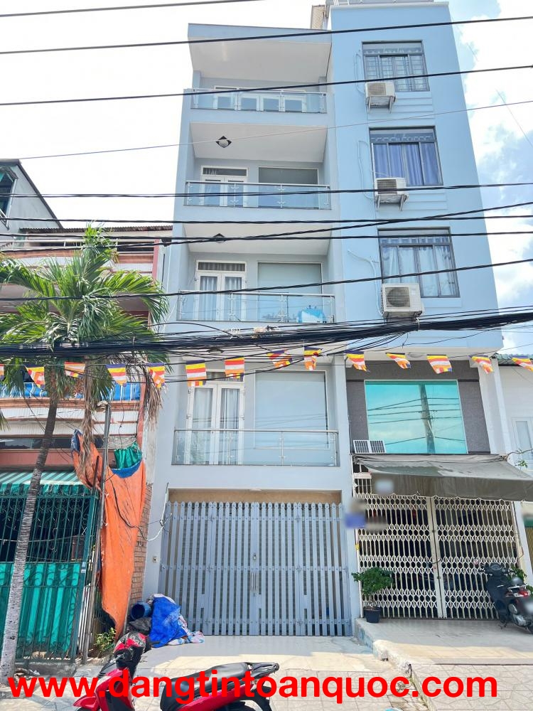 Nhà 5 tầng mặt tiền bờ kè view sông đường Nguyễn Duy P9 Q8. Giá: 11.5 tỷ