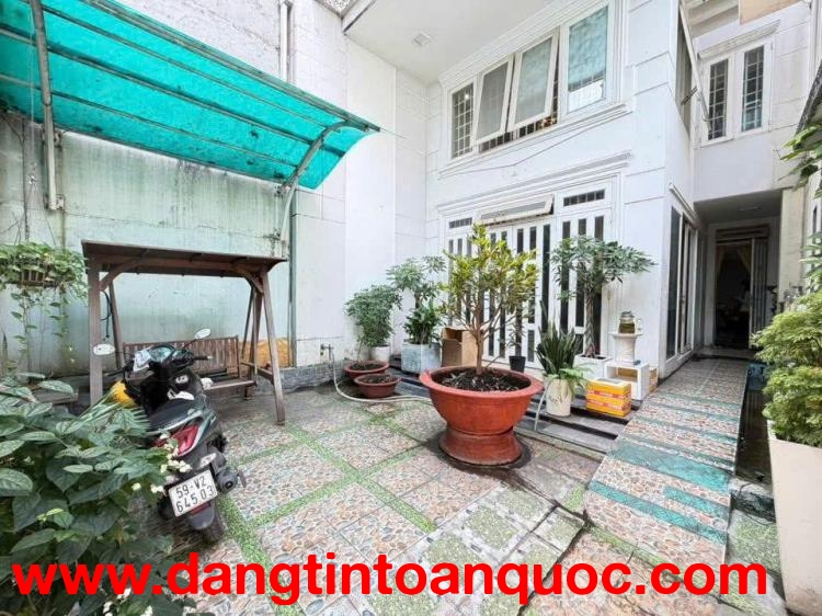 Bán nhà Biệt thự - Lê Hoàng Phái - ngay Nguyễn Oanh, 7x21m, 5 Tầng - 5PN, chỉ 12,5 Tỷ.
