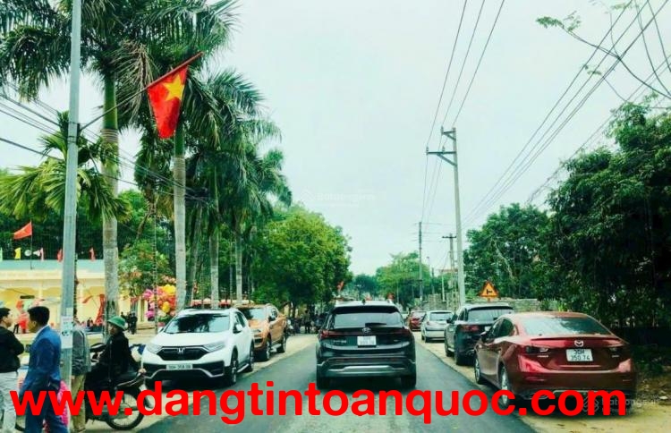 Bán đất cắt lỗ view Hồ Tân Xã Hòa Lạc gần Đại Học Quốc Gia giá chỉ hơn 3 Tỷ