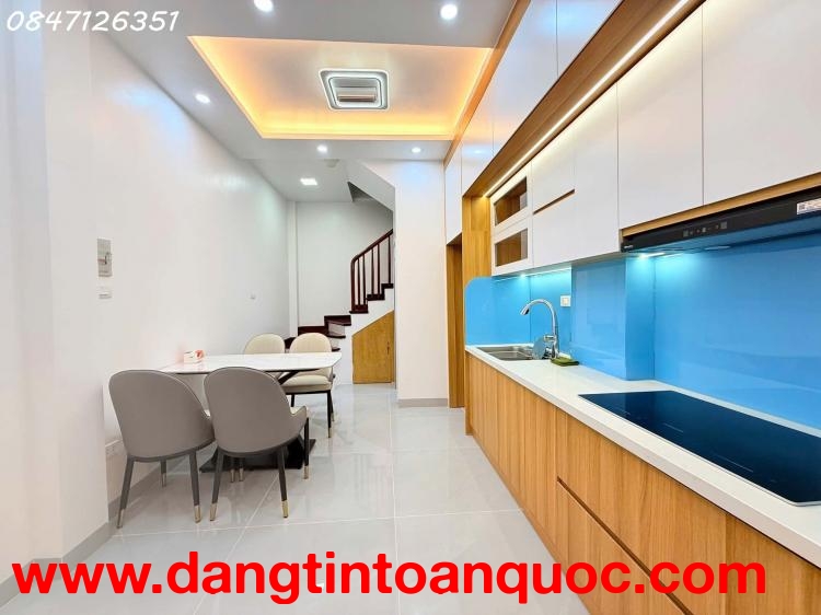 ????NHÀ ĐẸP Trần Thái Tông, Full nội thất, khu VIP-gần phố, 36m x 6T chỉ hơn 9 Tỷ