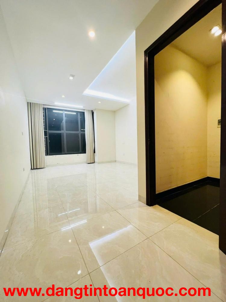 CHO THUÊ NGUYÊN CĂN MINH KHAI, VỈA HÈ, Ô TÔ TRÁNH, KINH DOANH 36M 5T 22TR 0903258273