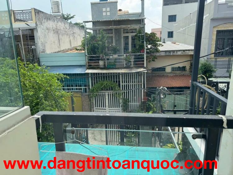 BÁN NHÀ PHƯỜNG THẠNH LỘC, QUẬN 12 – HẺM XE HƠI GẦN HÀ HUY GIÁP

THÔNG TIN PHÁP LÝ RÕ RÀNG