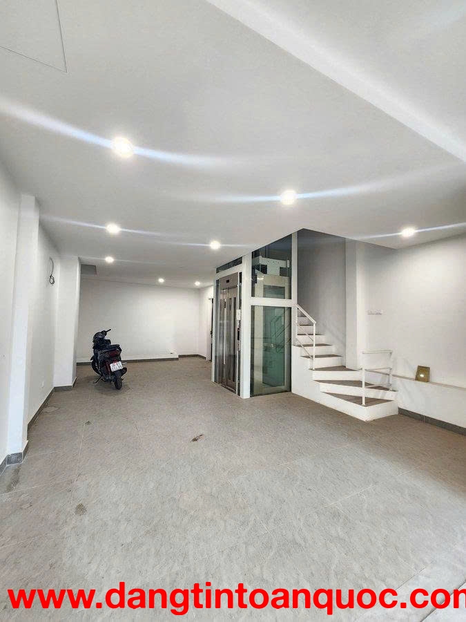 VÕNG THỊ – NHÀ PHÂN LÔ THANG MÁY – Ô TÔ TRÁNH – 200M RA HỒ TÂY – 50M², 6 TẦNG CHỈ 20.9 TỶ