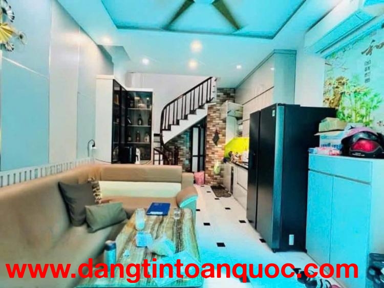 NHÀ ĐẸP  NGUYỄN KHANG - LÔ GÓC SÁNG  THOÁNG.