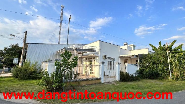 SIÊU HOT ! BÁN SIÊU PHẨM NHÀ ĐẸP - Phù Hợp Cho Mọi Gia Đình