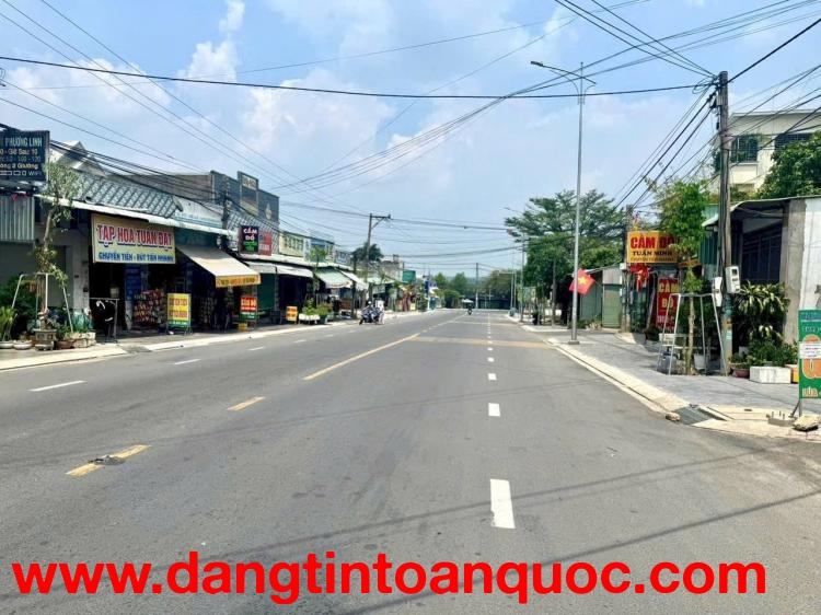 BÁN NHÀ XƯỞNG GÓC 2 MẶT TIỀN – DÒNG TIỀN SẴN Vị trí: Nguyễn Thị Tươi – Dĩ An, tỉnh Bình Dương