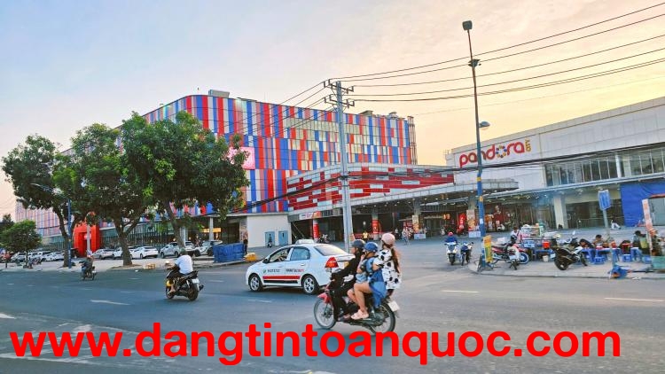 SIÊU HIẾM! Bán showroom 771 - 773 - 775 Trường Chinh 44x16m - Sổ Đỏ Sang Tên Ngay! Giá 150 Tỷ - Cơ H