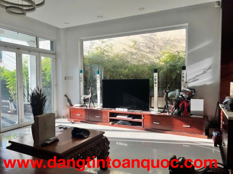 Bán nhà đường số 26, Phường Tăng Nhơn Phú A, TP Thủ Đức, TP HCM. DT 222 m2, 5 tầng, SH. Giá 17,9 tỷ