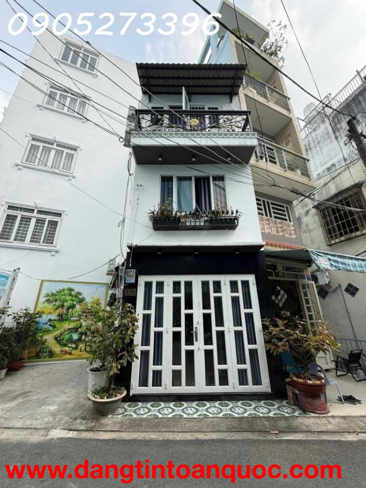 MẶT TIỀN PHÚ NHUẬN - CHỈ HƠN 3 TỶ - NHÀ 3 LẦU_Ô TÔ ĐỖ CỬA - 2PN - 3WC CỰC NGON