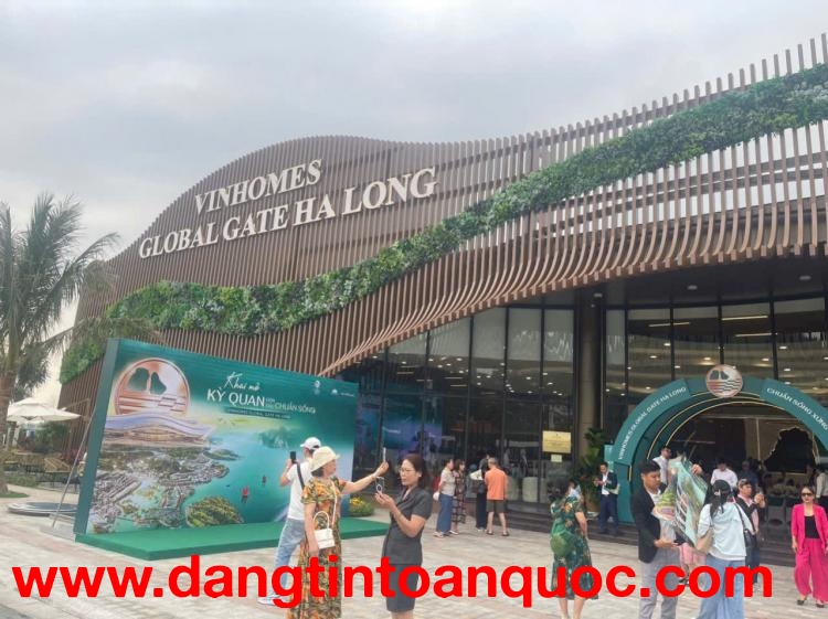Chỉ với 3,5 tỷ nhận ngay căn biệt thự 162m2 cao 4 tầng sát Vịnh Hạ Long-  Vinhomes Global Gate Hạ Lo