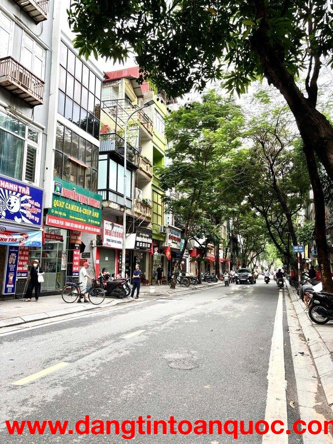 MẶT PHỐ ĐỘI CẤN - BÁN NHÀ 5 TẦNG LÔ GÓC  - 51M2 X MT 4,5M - GIÁ 17.8 TỶ