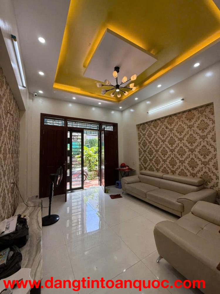 BÁN NHÀ 3 TẦNG ĐỘC LẬP ĐẰNG HẢI – SAU MILANO CHỢ LŨNG – Ô TÔ ĐỖ CỬA – GIÁ 3,95 TỶ
