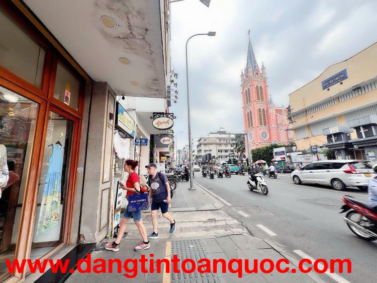 HIẾM - DT 125M2 NGANG 5M NỞ HẬU VUÔNG 7M*32M - MẶT TIỀN HỤT Đ.HAI BÀ TRƯNG, QUẬN 1 - VIEW NHÀ THỜ HỒ