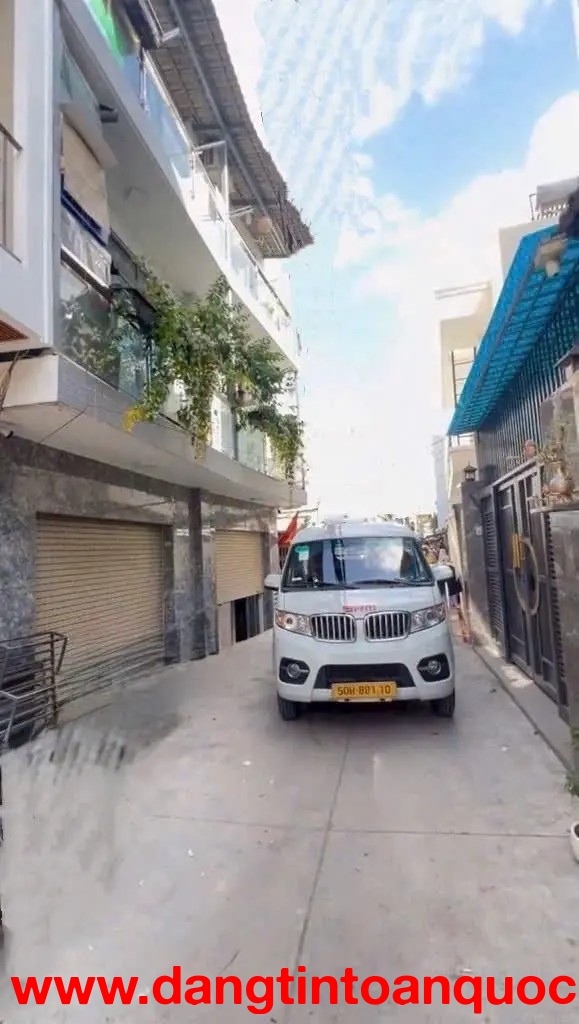 Bán nhà ngõ Bùi Văn Ba, Q.7, 28m², 2 tầng, 2PN, Sổ Hồng, 4.5 tỷ. LH 0947283834