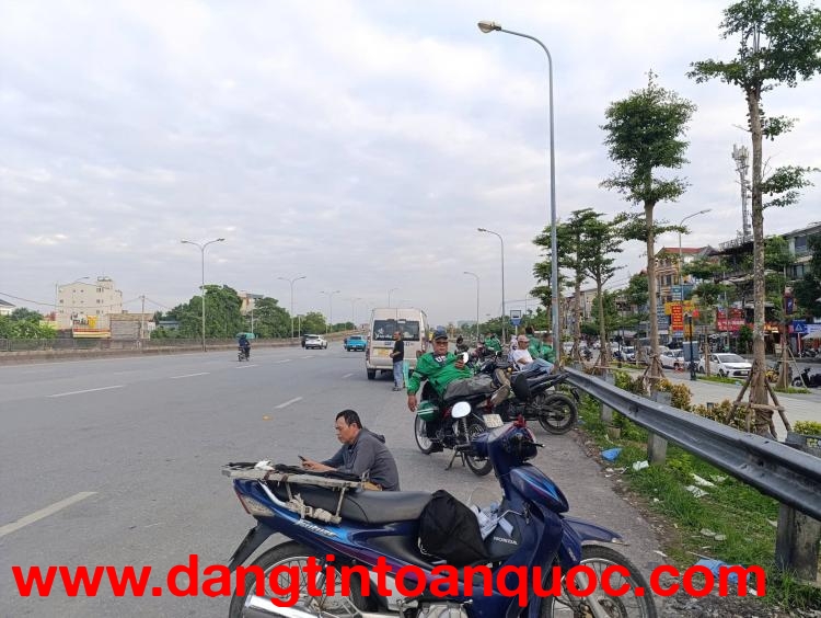 Chính chủ cần bán lô đất đẹp - Ngõ thông - Ô tô tải tránh - Sẵn nhà cấp 4 - Nhỉnh 7 tỷ