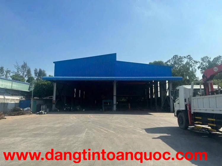 XƯỞNG MẶT TIỀN NGUYỄN VĂN BỨA – HÀNG HIẾM HÓC MÔN – DT KHỦNG 1.665M²