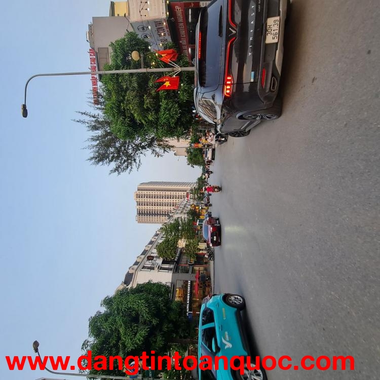 61m2 đất Trâu Quỳ, trục chính ô tô tránh lô góc kinh doanh chỉ 9 tỷ x nhỏ. Lh 0989894845