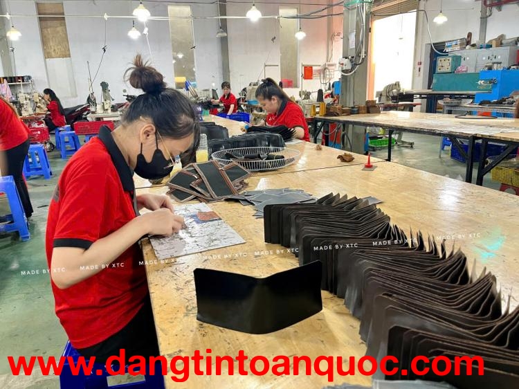 Xưởng Đồ Da Có Sẵn Hàng – Giá Sỉ Ổn Định