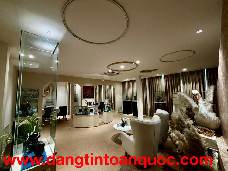 CHÍNH CHỦ GIÁ TỐT - TÌM ĐỐI TÁC CHIẾN LƯỢC HỢP TÁC HỆ SINH THÁI RETAIL CAO CẤP TẠI NGUYỄN ĐÌNH CHIỂU
